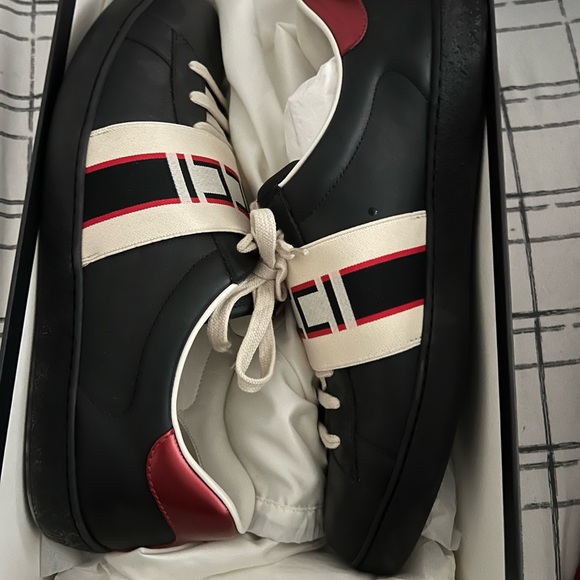 Gucci Ace stripe Leather black ๐ - Picture 4 of 4